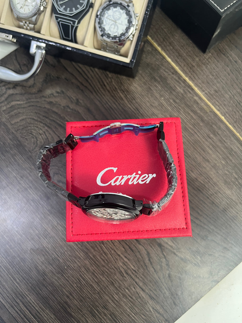 CARTIER – Noir & Argent